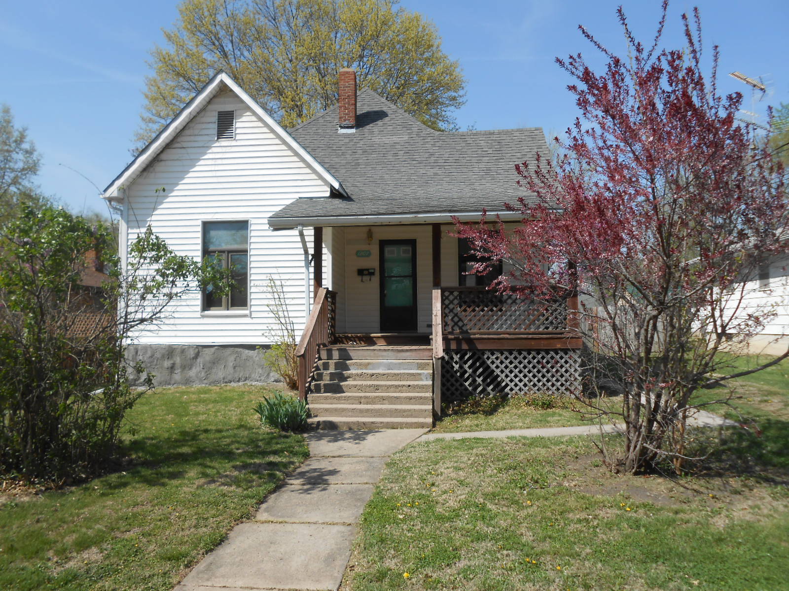 1207 Cooper St Chillicothe, MO 64601