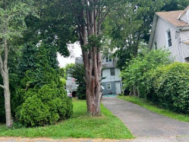 37 S LAWN AVE Elmsford, NY 10523