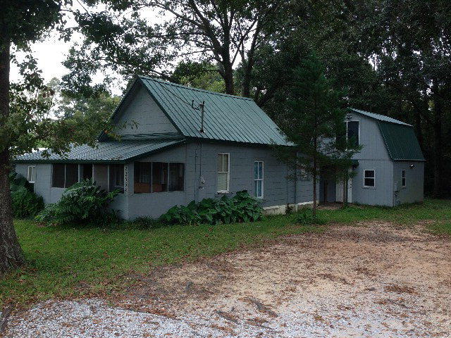 22554 E Chicago St Robertsdale, AL 36567