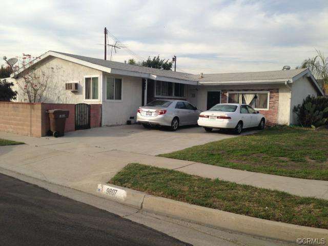 9807 TOWNEWAY Drive El Monte, CA 91733