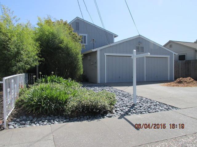 328 Vallejo St Petaluma, CA 94952