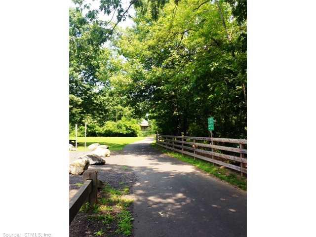 40 Canal Rd Suffield, CT 06078