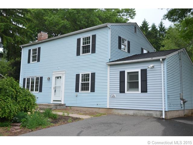 4 Colonial Dr Simsbury, CT 06089