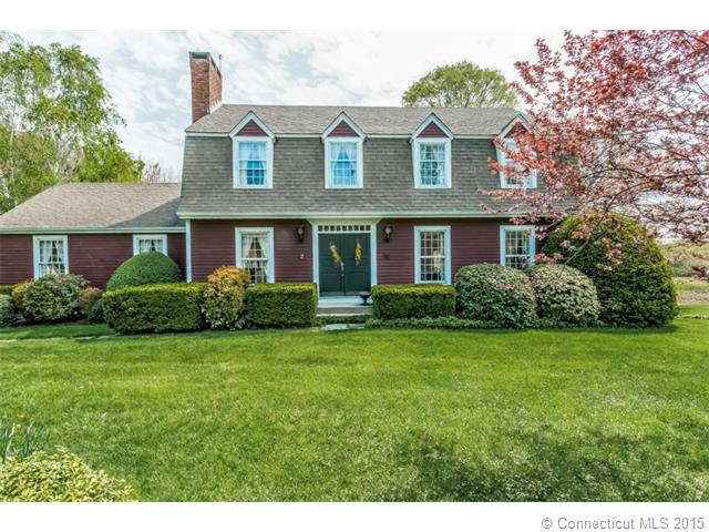 3 Sharon Ln Old Saybrook, CT 06475