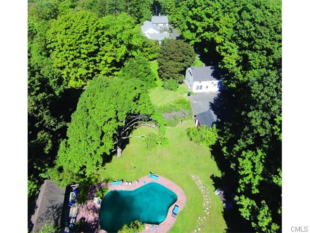 271 Center Road Easton, CT 06612