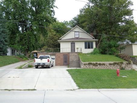 534 N 3rd St Missouri Valley, IA 51555