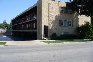 405 LATHROP Avenue #2E River Forest, IL 60305