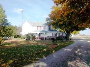 1320 100 East Road Thawville, IL 60968