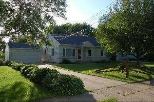 406 North HANNAH Street MOUNT Morris, IL 61054