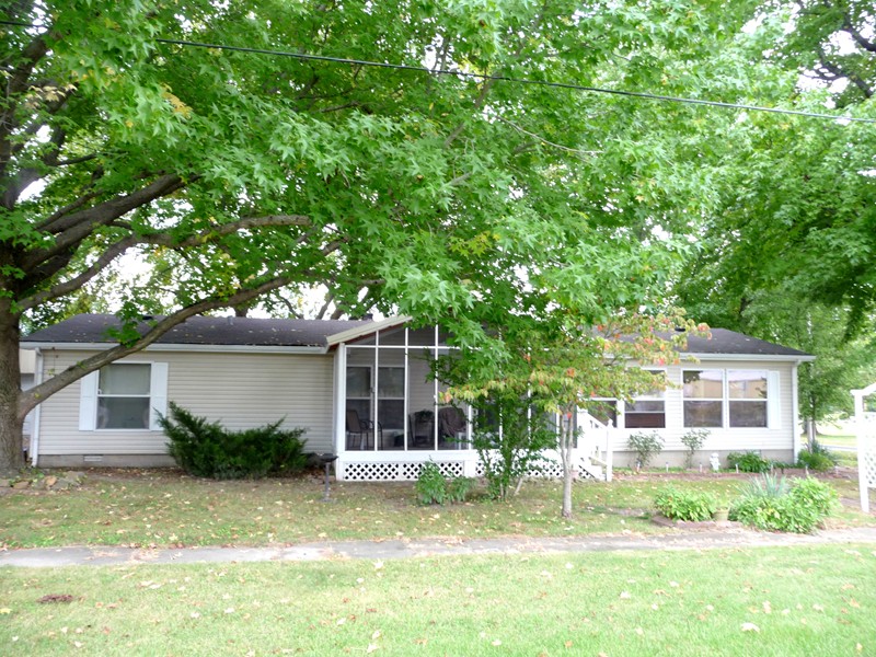 203 E Pennsylvania Pittsburg, IL 62974