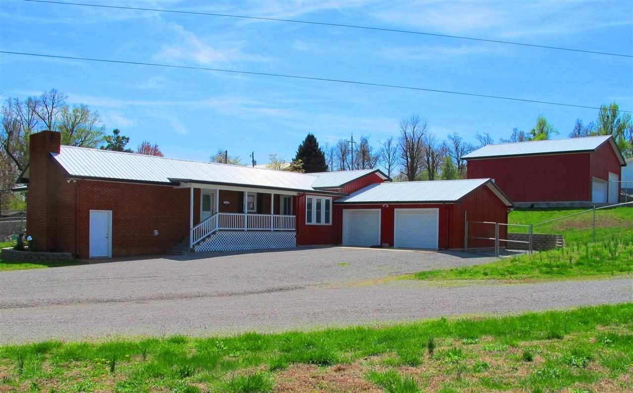 22 Hammonds Road Kuttawa, KY 42055