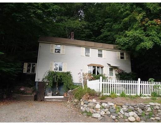 13 Basket St Huntington, MA 01050