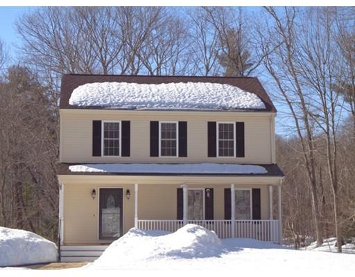 7 Lake George Rd Wales, MA 01081