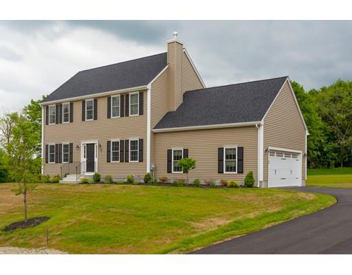 3 Sycamore Ln Blackstone, MA 01504