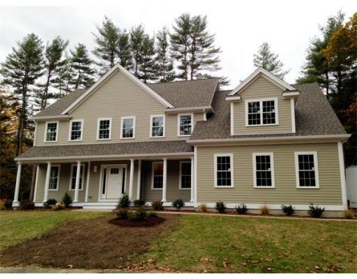 7 Rockwood Lane Medfield, MA 02052