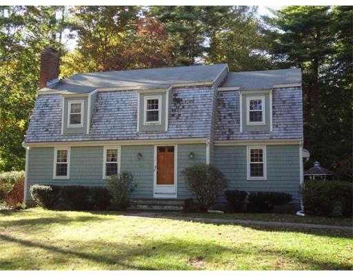 124 Hemlock Dr Norwell, MA 02061