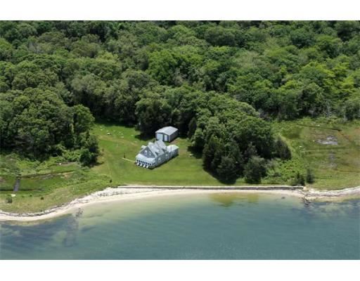 11 Harbor Acres Ln Mattapoisett, MA 02739