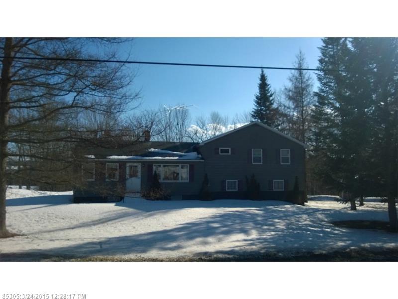 1736 Avenue Exeter, ME 04435