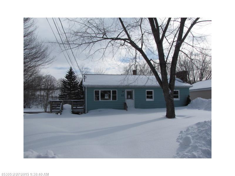 22 Sebasticook Dr Clinton, ME 04927