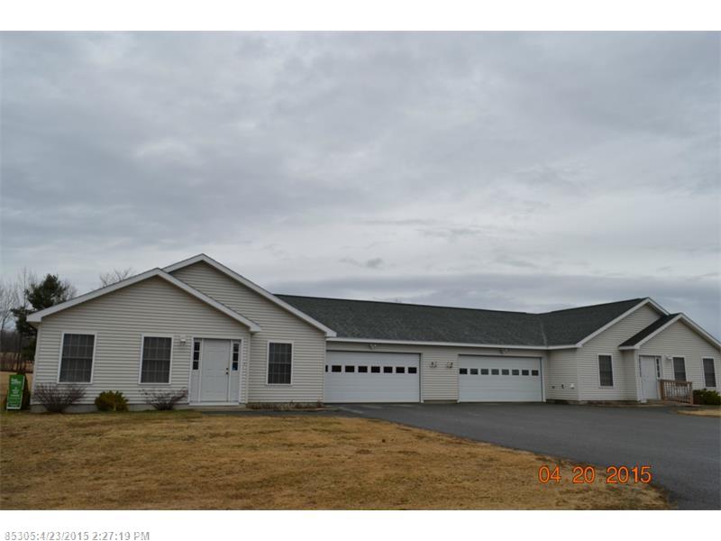 3 Gleneagle Ct 3 Pittsfield, ME 04967