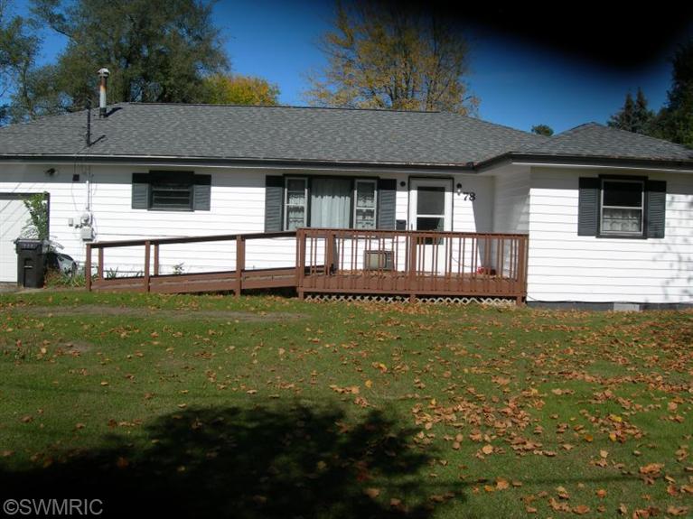 78 Hawley St Quincy, MI 49082