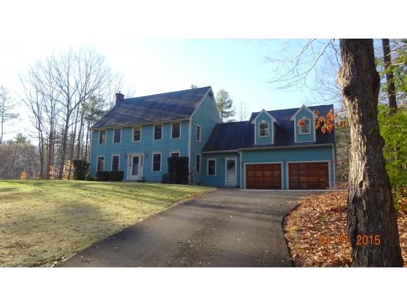 22 Daniel Dr Epping, NH 03042