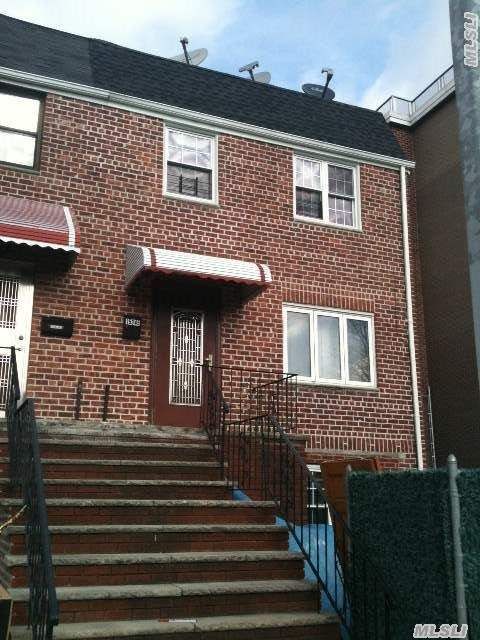 153-45 76 Rd Flushing, NY 11367