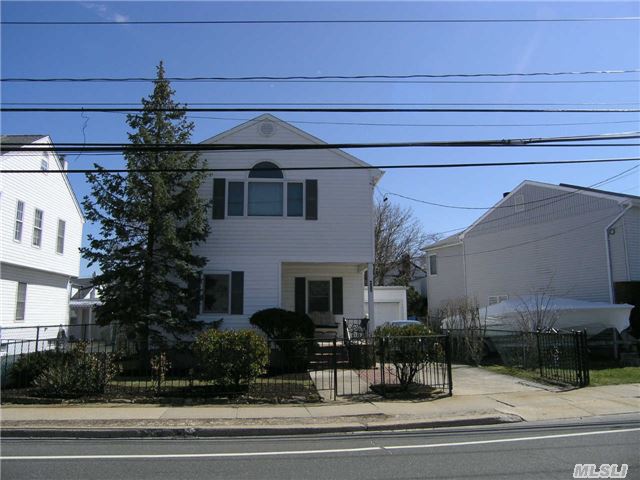 408 Bayville Ave Bayville, NY 11709