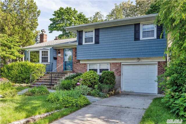 1450 Odell St Wantagh, NY 11793