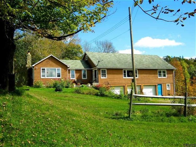 468 BLY HOLLOW RD Berlin, NY 12040