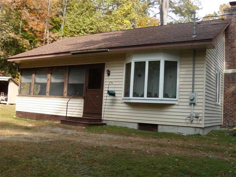 31 OLD SCHROON RD Schroon Lake, NY 12870