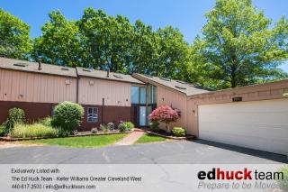 4729 Greenbriar Ln Lorain, OH 44053