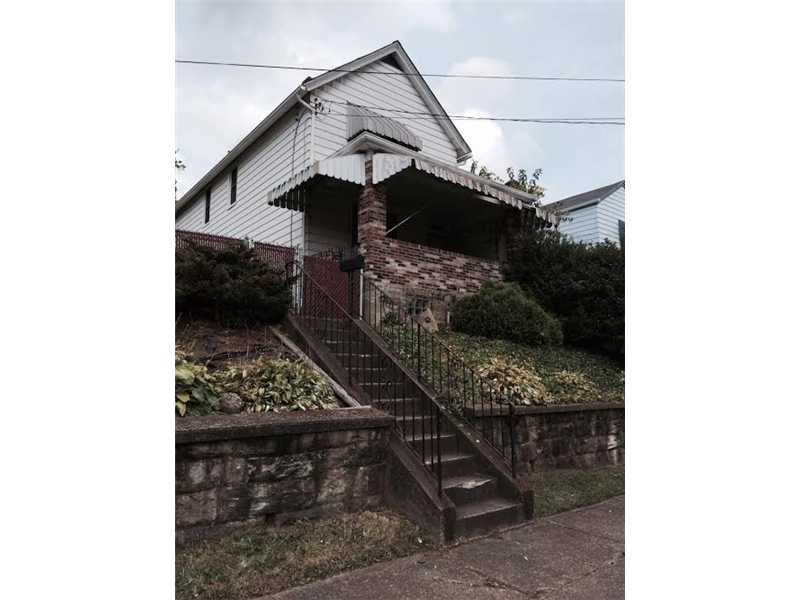 738 9th Pitcairn, PA 15140