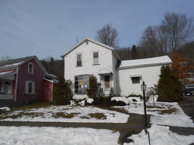 320 E Elm St Titusville, Pa, 16354 Crawford County Titusville, PA 16354