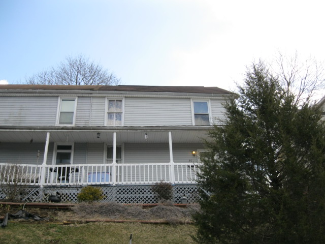 35 Valley Rd. Glen Rock, PA 17327