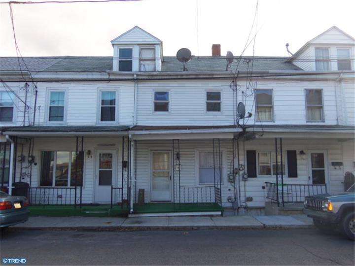 517 Pottsville St Minersville, PA 17954