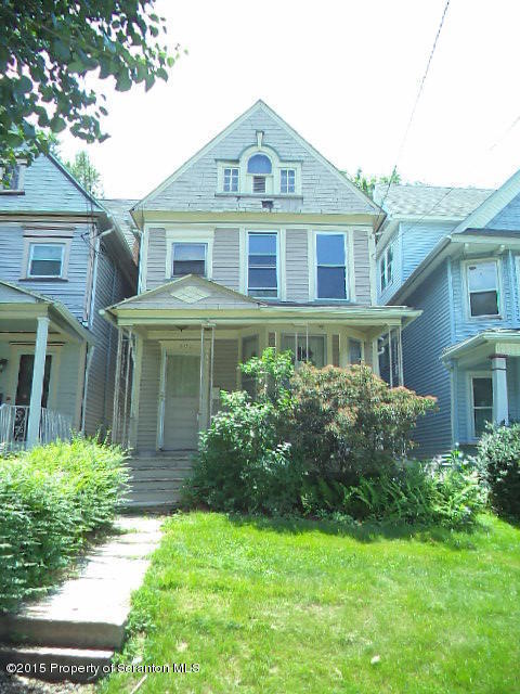 802 Woodlawn St Scranton, PA 18509