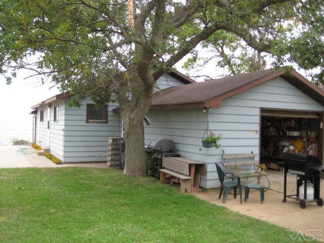 166 N Lake Dr Castlewood, SD 57223