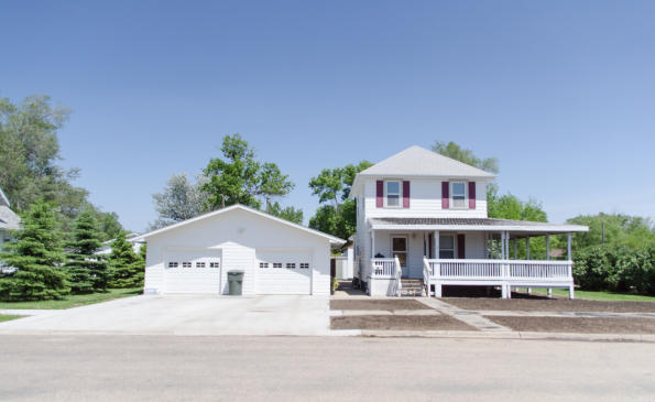 403 2nd St Miller, SD 57362