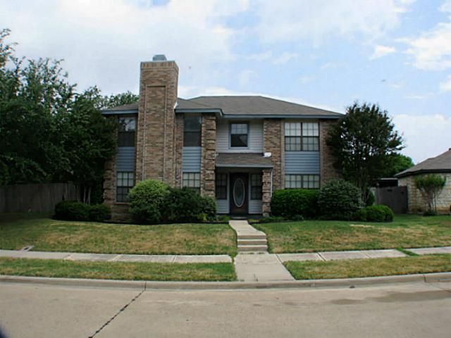 995 Mauve Drive Lewisville, TX 75067