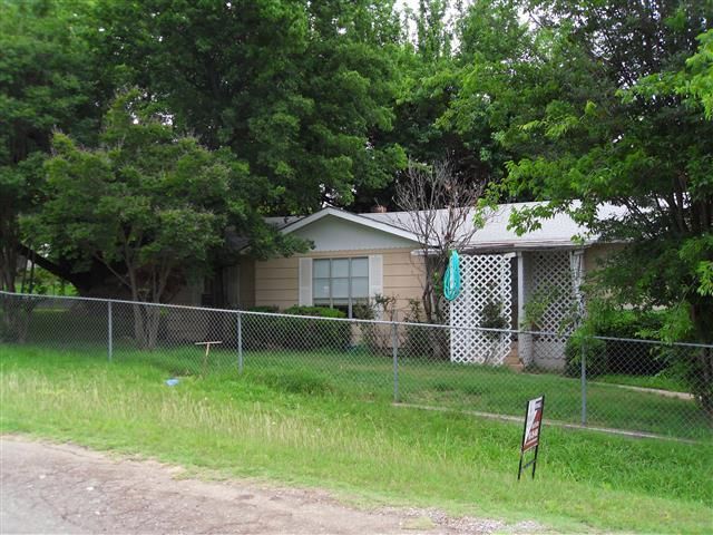 4601 County Road 3416 Lone Oak, TX 75453