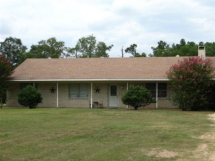 473 County Road 3141 E Cleveland, TX 77327