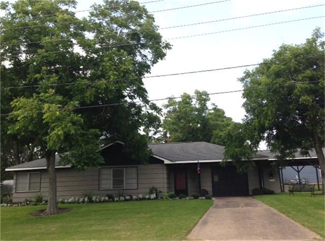 509 Fisher Bellville, TX 77418