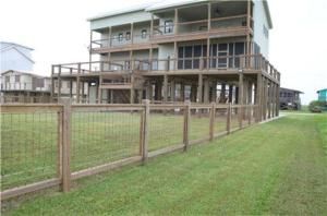 512 Beachfront Matagorda, TX 77457