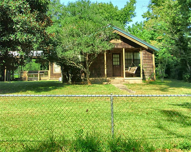 183 CR 4289 Hillister, TX 77624