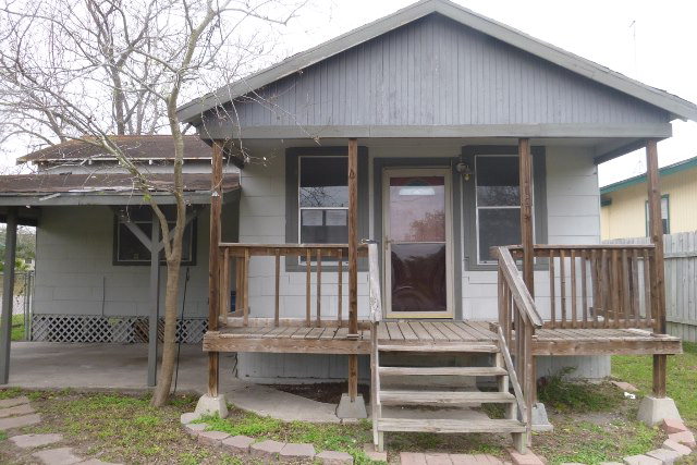 100 Cook Odem, TX 78370