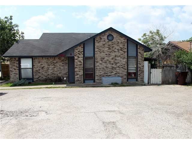 1204 Blackjack Lockhart, TX 78644