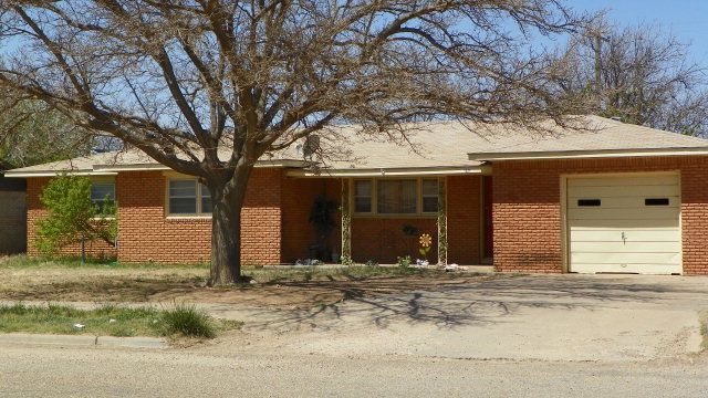 1221 Ave M Ralls, TX 79357