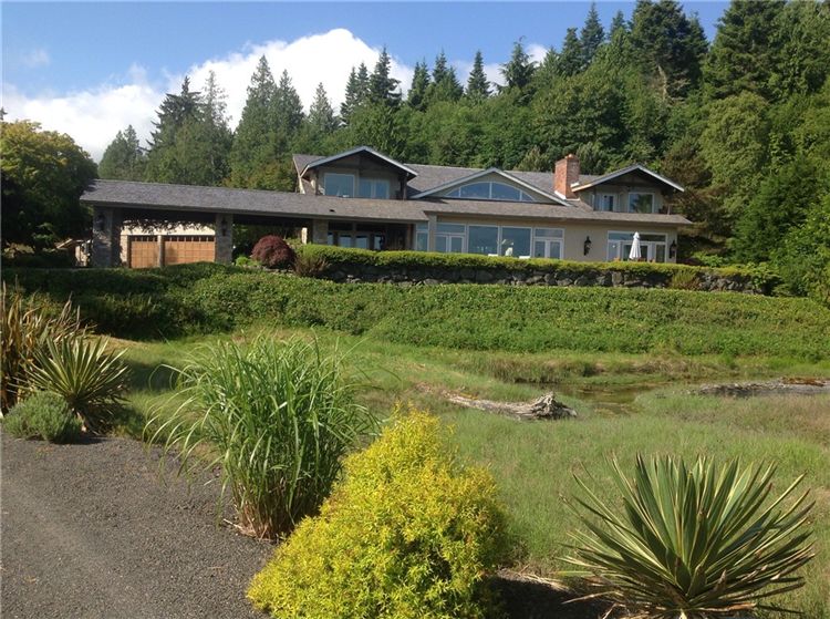 651 S BAY Wy Port Ludlow, WA 98365